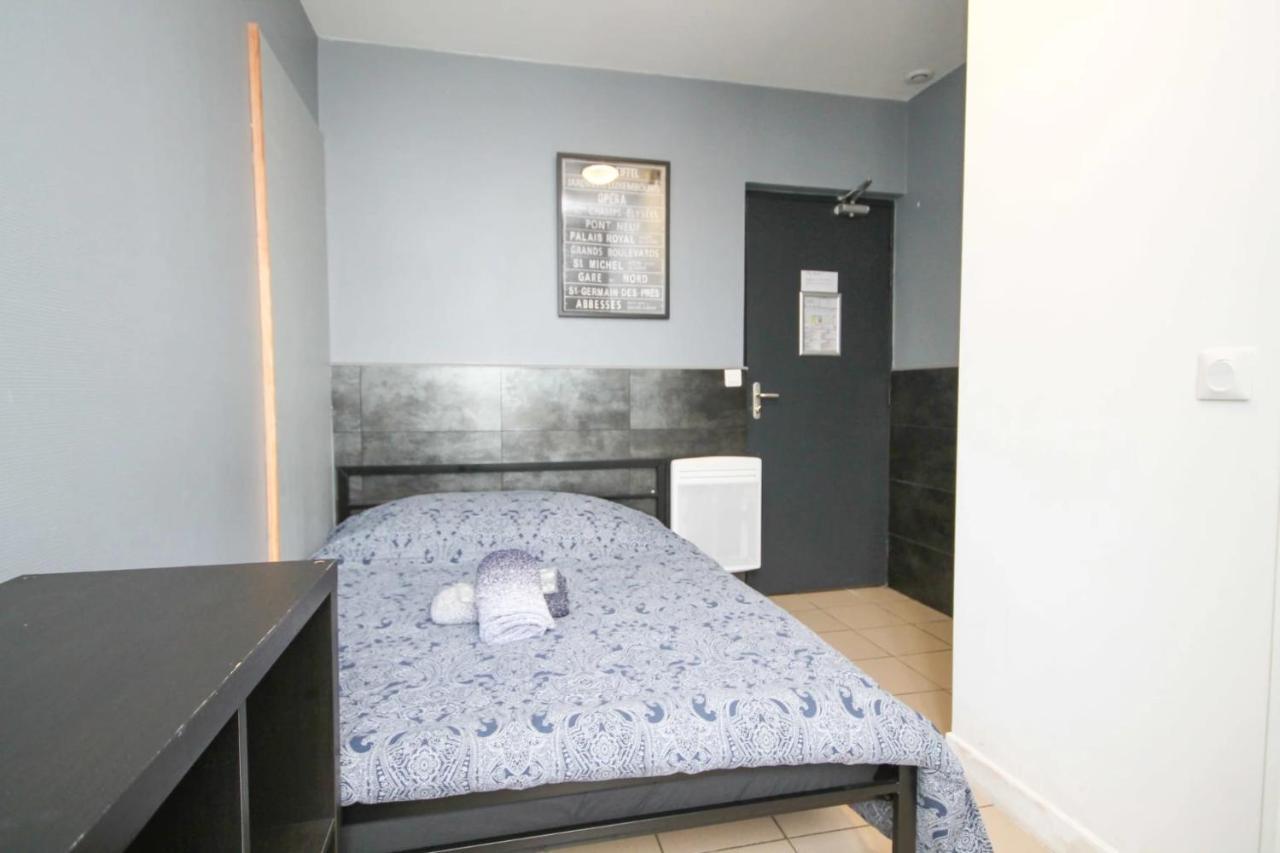 02 - Chambre Avec Lit Double Et Sdb Prive Wifi Saint-Denis  Extérieur photo